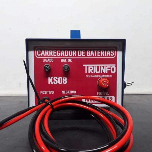 Carregador de Bateria Automotivo TRIUNFO Mod. 82 - 08 A