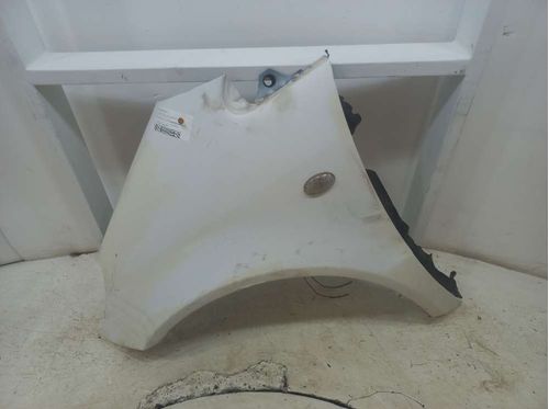 PARALAMA DIANTEIRO ESQUERDO CLASSE 2000