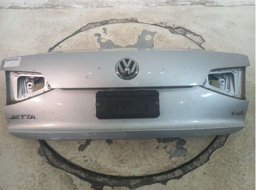 TAMPA TRASEIRA VOLKSWAGEN JETTA 2.0 2016