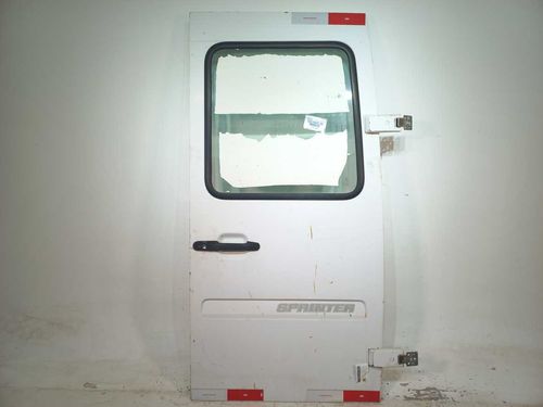TAMPA TRASEIRA - VAN SPRINTER 2000