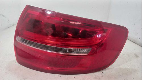 LANTERNA DIREITA AUDI A3 2.0 2011