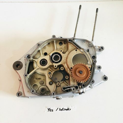 Carcaça Bloco L Direito Yes / Intruder 125 Original Completa